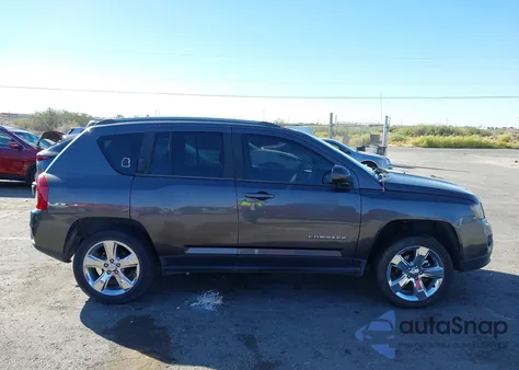 2014 Jeep Compass Latitude z USA, uszkodzony, nr VIN 1C4NJDEB6ED820944